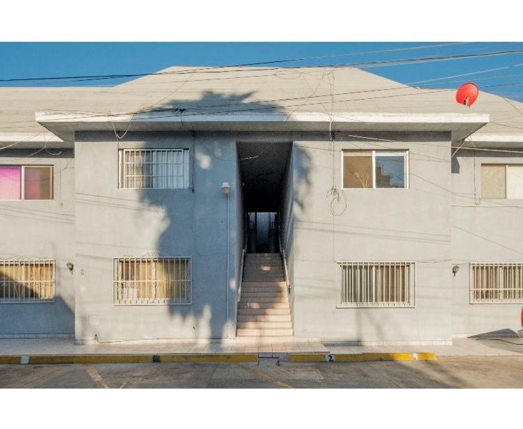 Pied-A-Terre Center Of Tijuana Apartment ภายนอก รูปภาพ