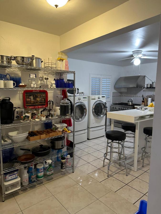 Pied-A-Terre Center Of Tijuana Apartment ภายนอก รูปภาพ