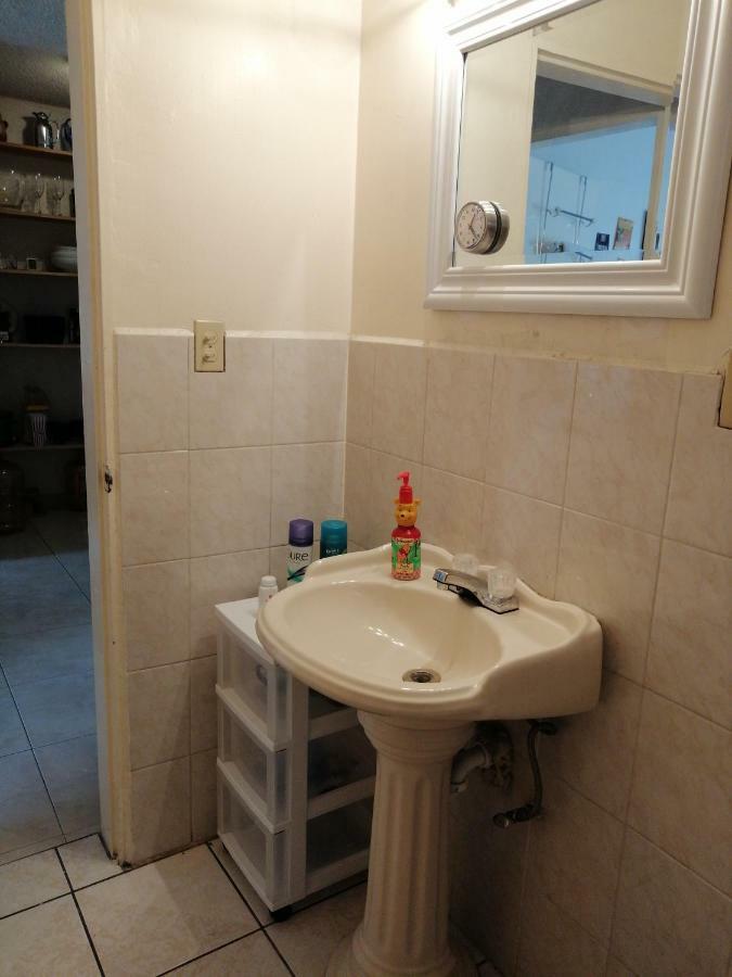 Pied-A-Terre Center Of Tijuana Apartment ภายนอก รูปภาพ